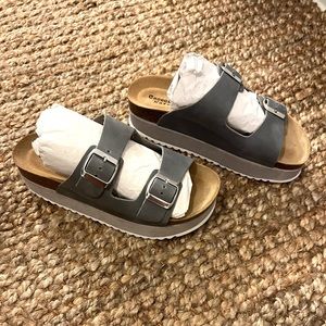 Chocolate Blu platform sandals size 7